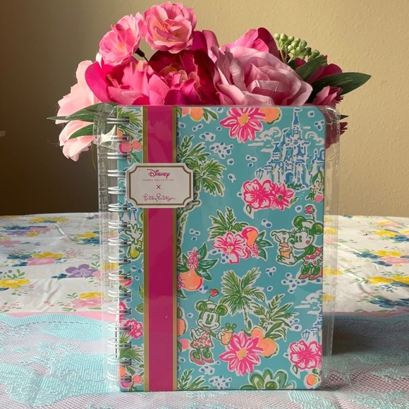 🌴 DISNEY X LILY PULITZER NOTEBOOK  JOURNAL 🌴 - Picture 4 of 16